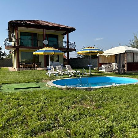 Villa Sunray Topola Exteriér fotografie
