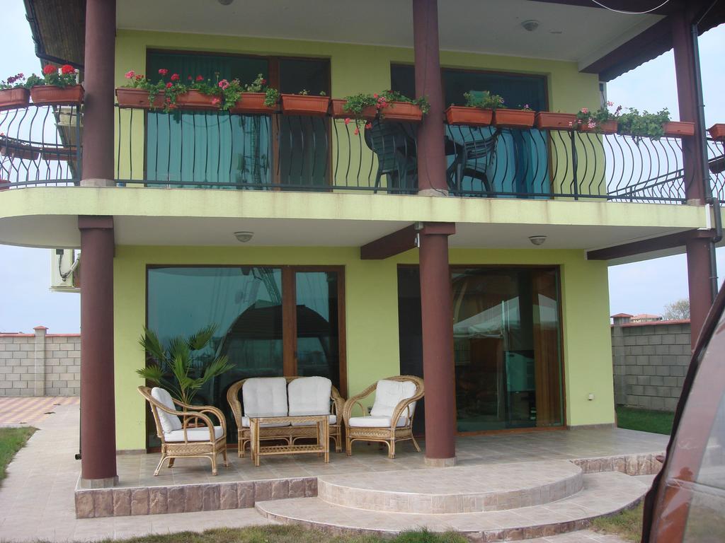 Villa Sunray Topola Exteriér fotografie
